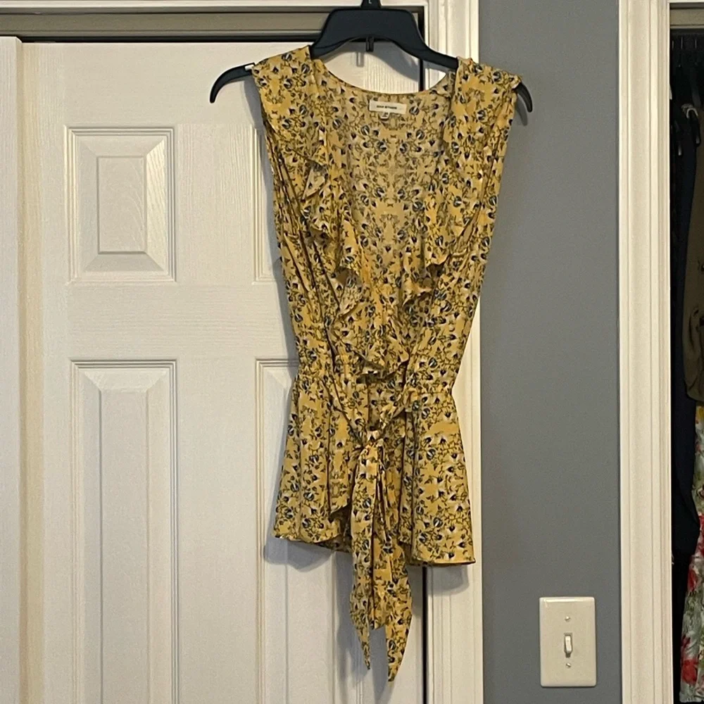 Yellow Top - Picture 2 of 2